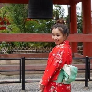 Meet your Posher, Nina